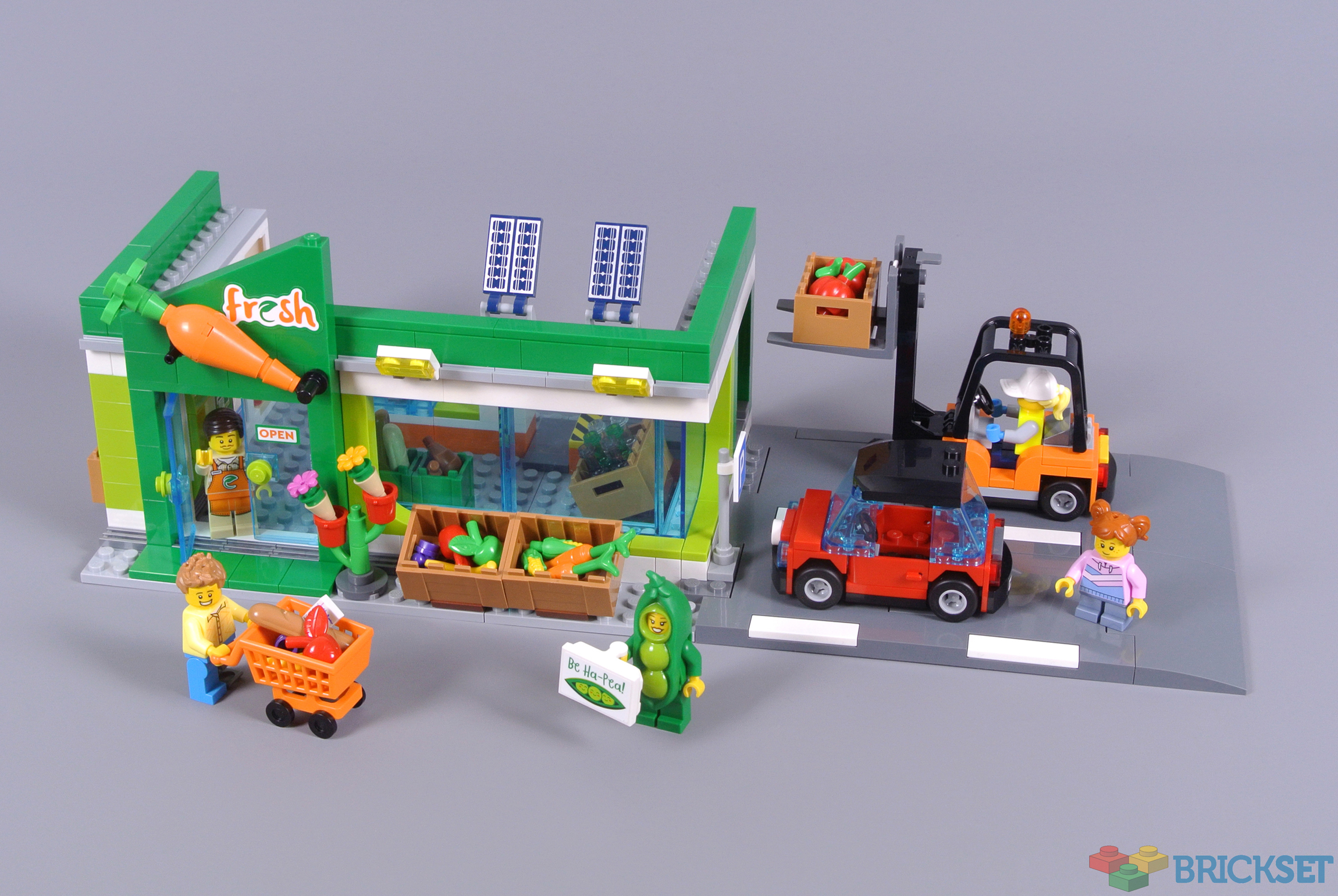 LEGO 60347 Grocery Store review | Brickset